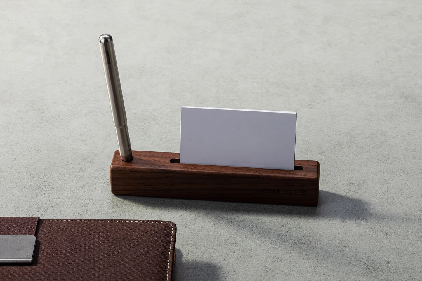 GW9 Aluminum Pen with Stand - Silver