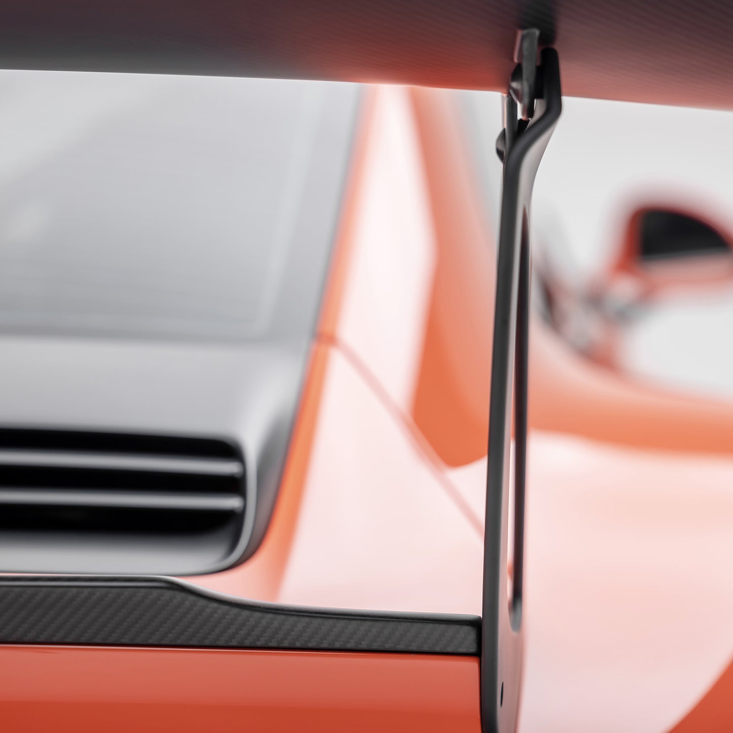 Porsche 991.2 911 GT3RS Extended Wing Risers