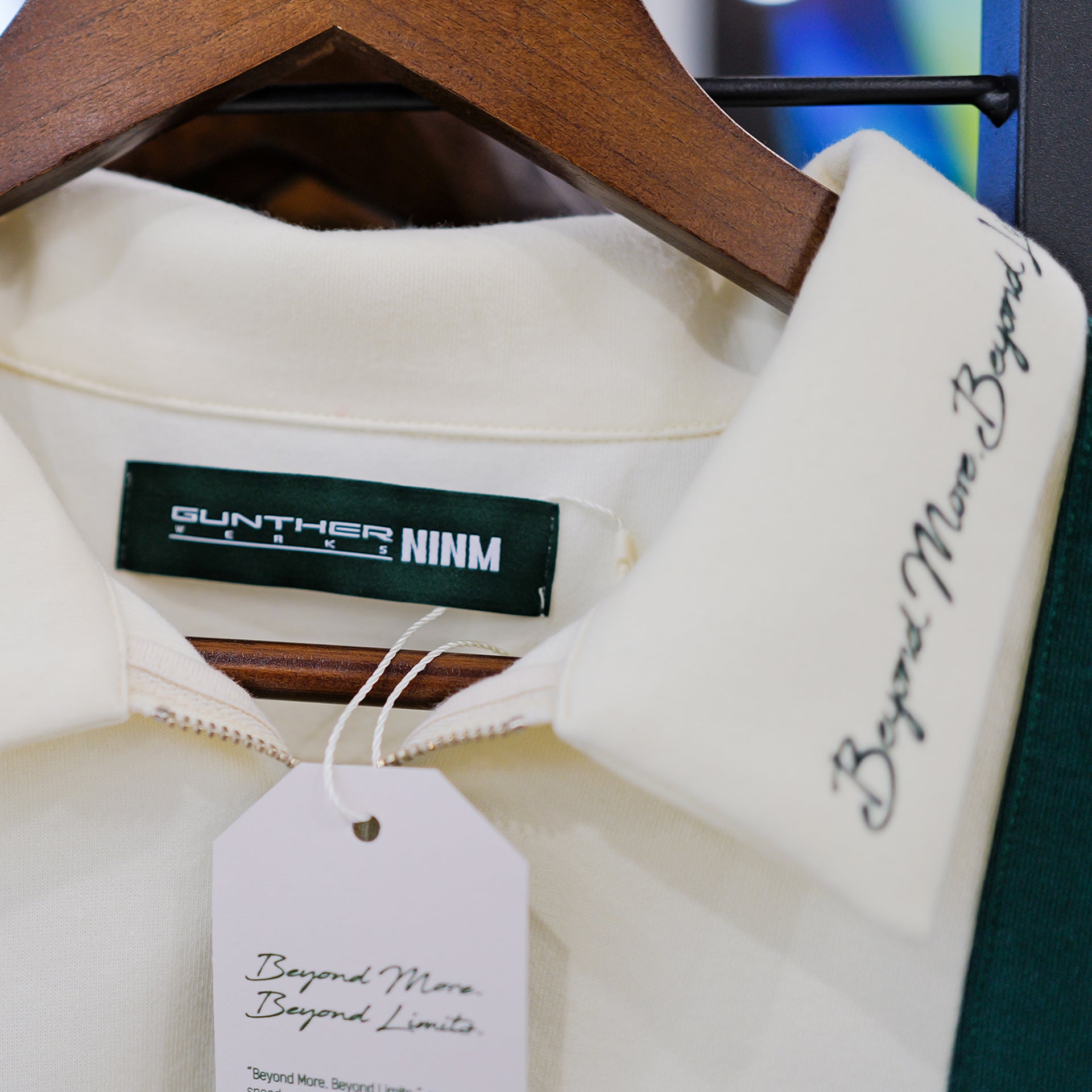 Gunther Werks NINM Zip Polo – Ivory / Racing Green Panel