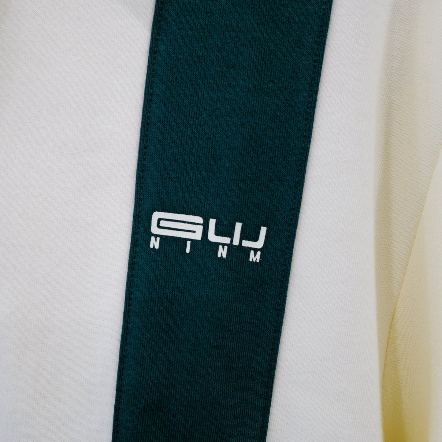 Gunther Werks NINM Zip Polo – Ivory / Racing Green Panel